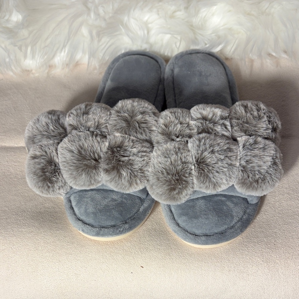 Plush Pom-Pom Slide Slippers for Women — Gray